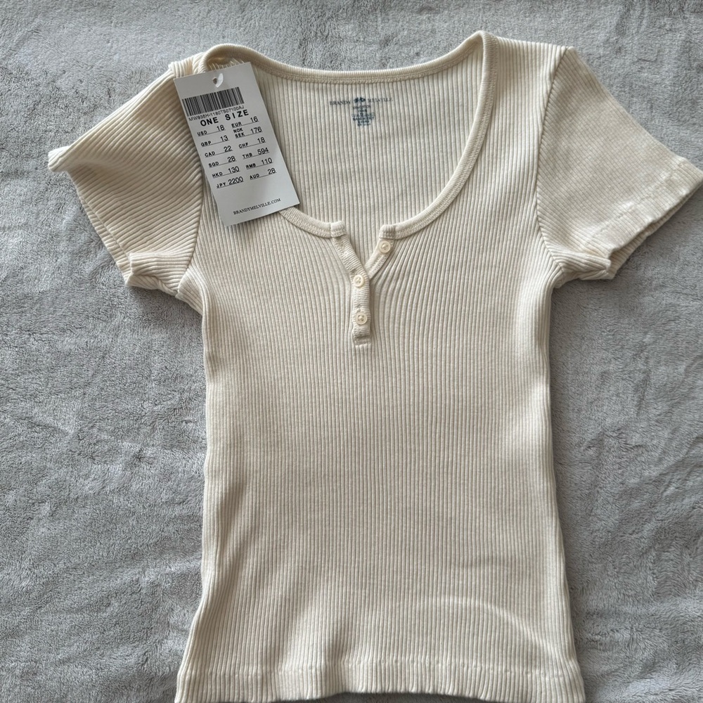 Brandy Melville Zelly Cream Ribbed Short Sleeve Top (NWT)
